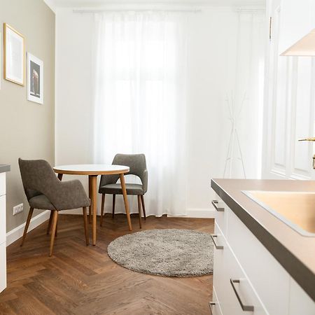 Twenty Five - Work & Life Apartments 阿姆施泰滕 外观 照片